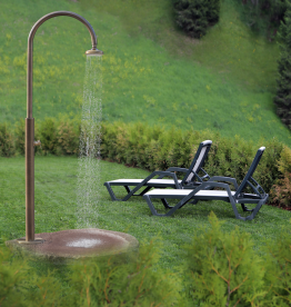 Brass pool shower with natural stone shower tray – custom-made to your dimensions | © ©Gasser Naturstein