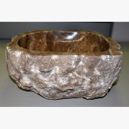 Wash basin in onyx