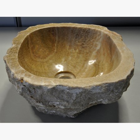 Wash basin in onyx