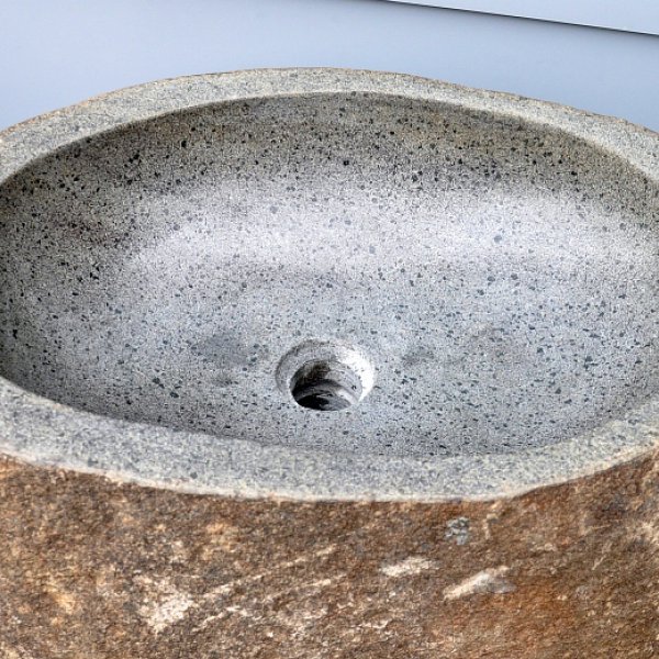 Ice fountain, kneip pool in basalt