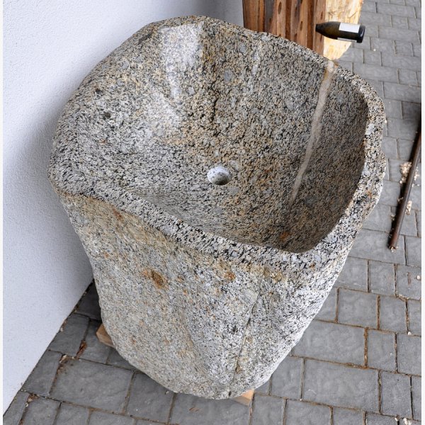 Tonalite stone washbasin, ice fountain, kneipp basin