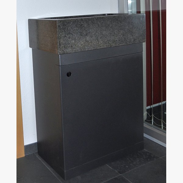 Wash basin made of Nero Assoluto with steel furniture