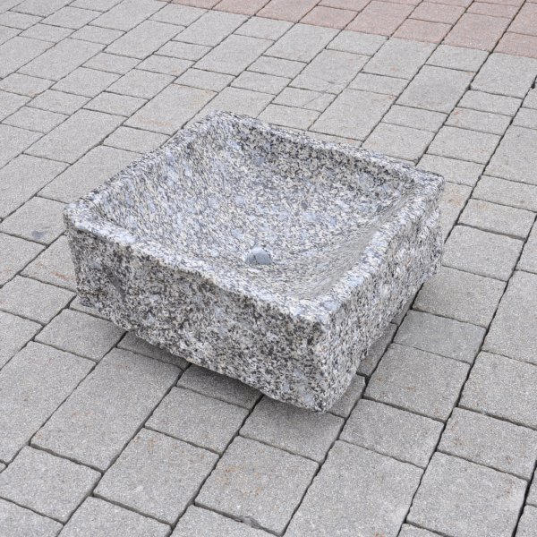 Tonalit washbasin from the Texel area