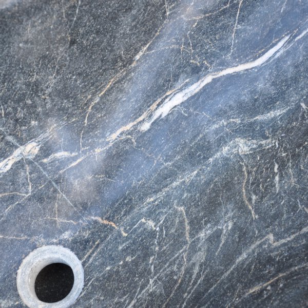 Passeier gneiss washbasin