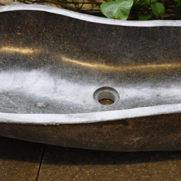 Lavabo in basalto