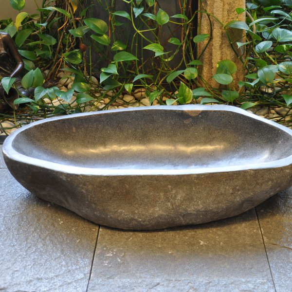 Basalt washbasin | © ©Gasser Naturstein