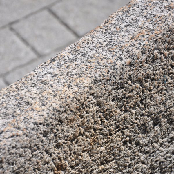 antiker Granit Brunnen 