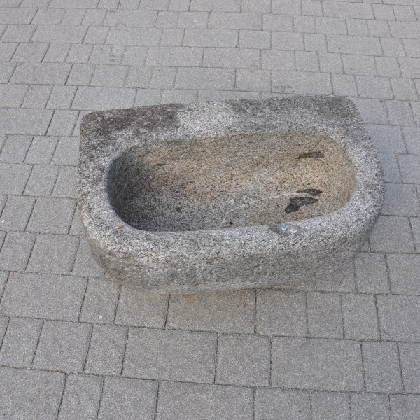 antiker Granit Brunnen 