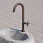 Schwerlast-Wasserhähne und selbstschließende Ventile für öffentliche Brunnen & Natursteinanlagen. Vandalismusgeschützt und extrem langlebig.