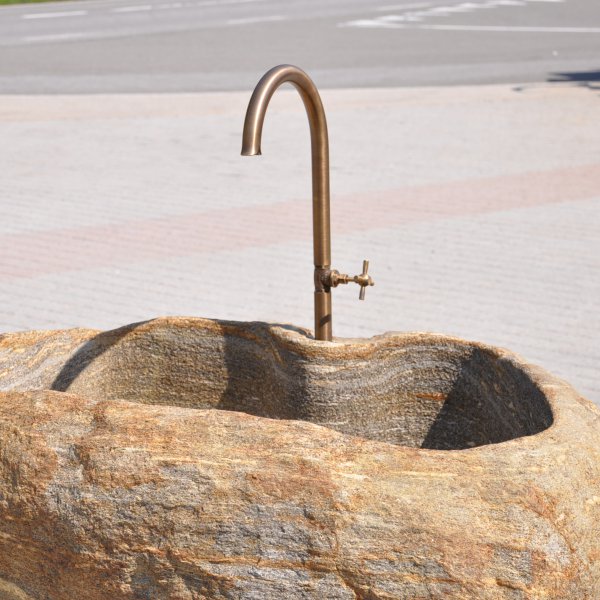 rstklassige Auslaufventile & Brunnen-Wasserhähne für Steinmetze und Galabau. Passend für Quellsteine, Findlinge & Steinbecken. Gleich entdecken!