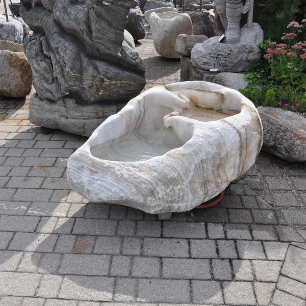 Passeirer Marmor Schnabelbrunnen
