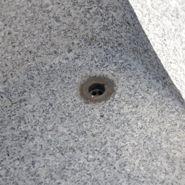 schlesischer Granitbrunnen