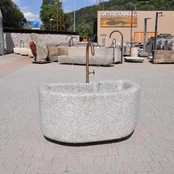 schlesischer Granitbrunnen