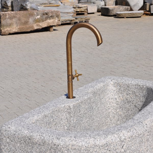 schlesischer Granitbrunnen