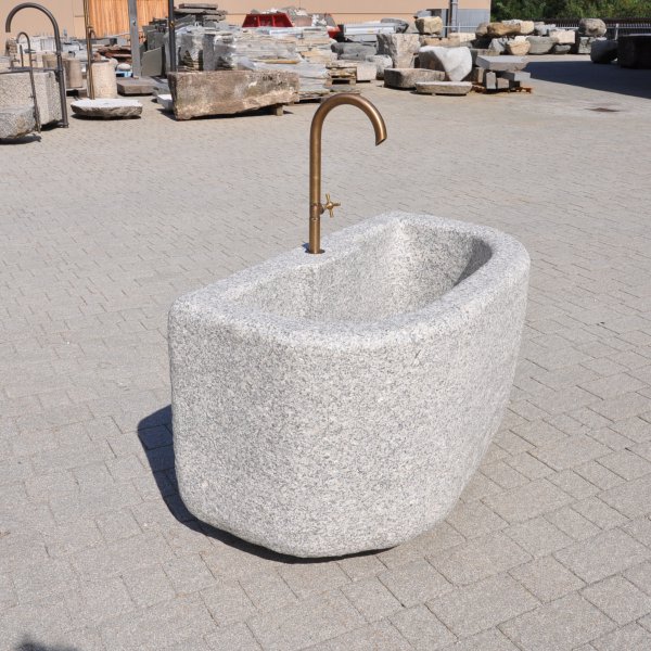 schlesischer Granitbrunnen