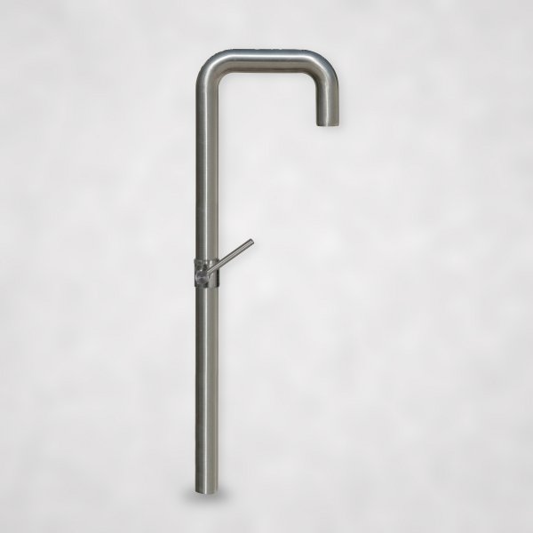 Design-Wasserhahn aus Edelstahl mit Absperrventil – Armatur nach Maß für die Gartengestaltung