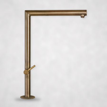 Steinbrunnen mit Wasserhahn – Messing-Armatur mit Absperrventil für Gartenbrunnen