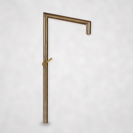 Messing-Armatur mit natürlicher Patina – Wasserhahn mit Absperrventil für Garten und Brunnen