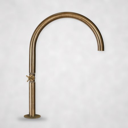Steinbrunnen mit Wasserhahn – Messing-Armatur mit Kreuzabsperrventil für Gartenbrunnen